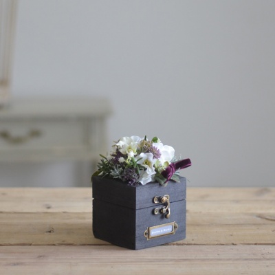 木箱のリングピロー ボンヌ・ブラック