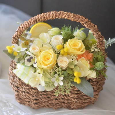 フラワーギフト お花の溢れるバスケット・イエロー